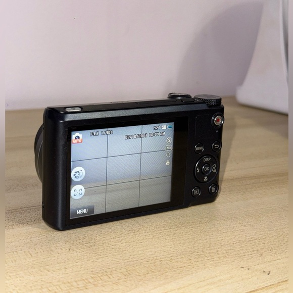 SAMSUNG DIGITAL CAMERA WB250F - Picture 4 of 4